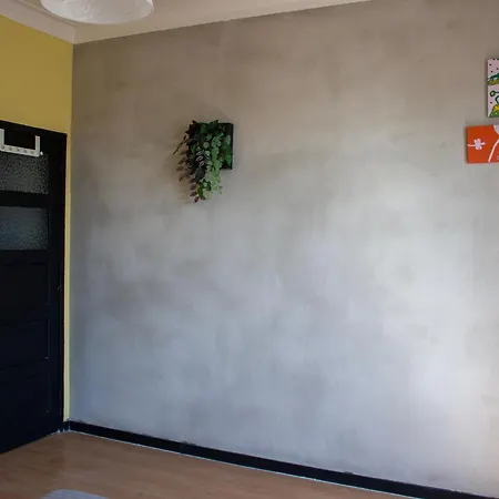 Homestay Habitacao Essencial - Away From *