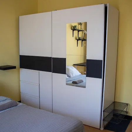Habitacao Essencial - Away From *